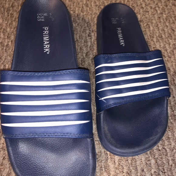 Size 10 Blue and White Striped Slides - Picture 2 of 10